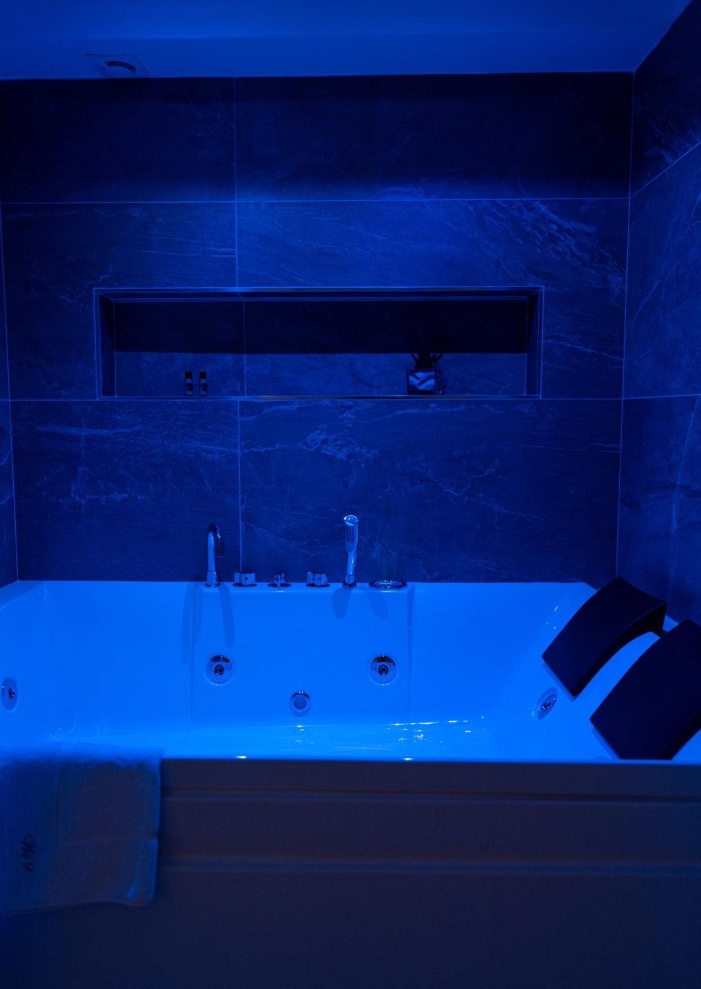 Wal49 Suite บารี ภายนอก รูปภาพ