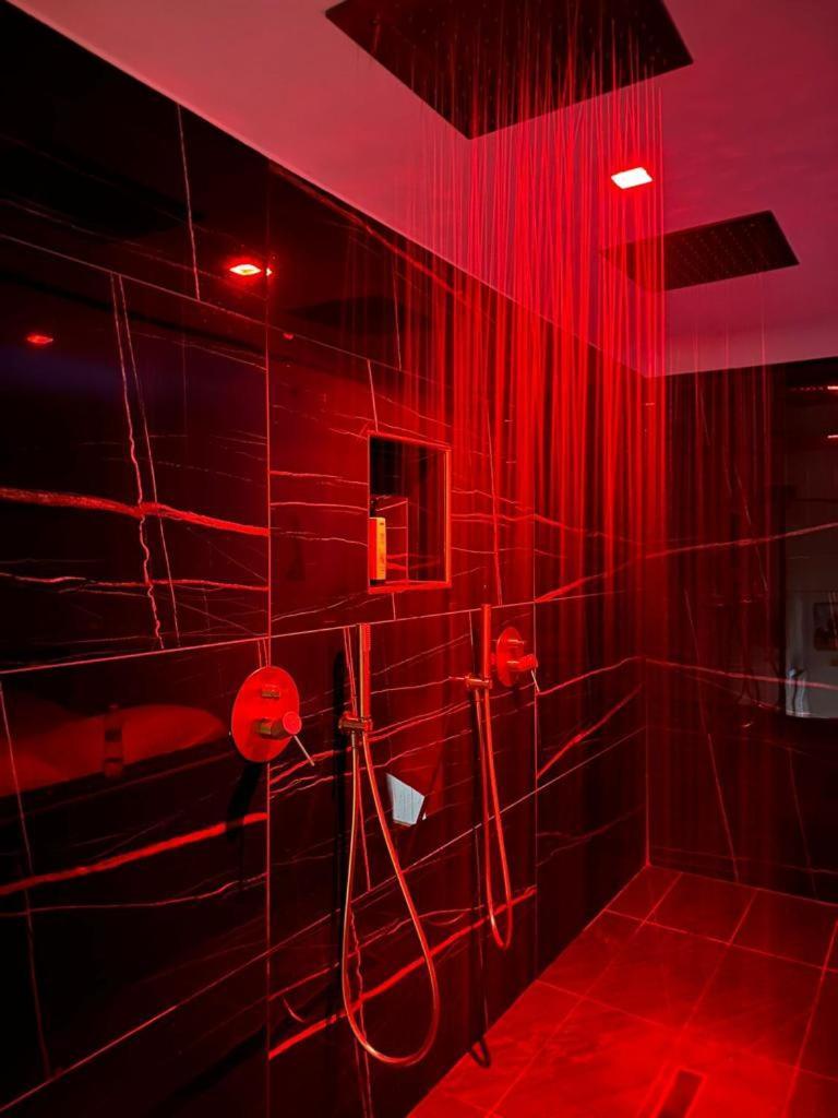 Wal49 Suite บารี ภายนอก รูปภาพ